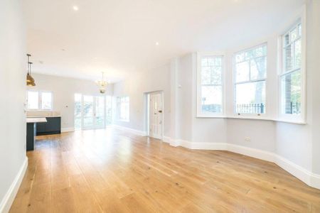 5 bedroom end of terrace house to rent - Photo 3