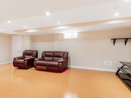 For Lease - 1373 Wallig Avenue, Oshawa, Ontario - Photo 3