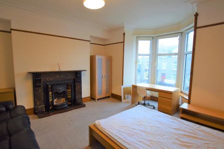 5 bedroom duplex to rent - Photo 2
