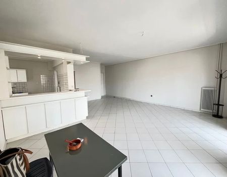 Διαμέρισμα για ενοικίαση Κέντρο (Αργυρούπολη) - Φωτογραφία 2