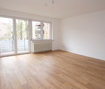 Sanierte 2-Zimmer-Obergeschosswohnung inkl. EBK und Stellplatz in b... - Photo 1