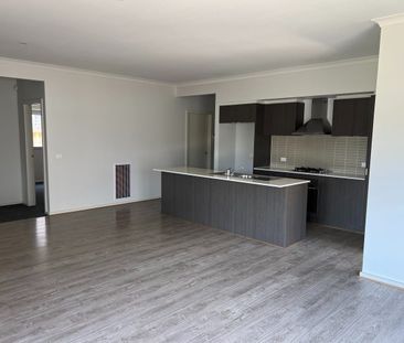 A Modern Home Designed for Easy Living in Point Cook - Photo 5