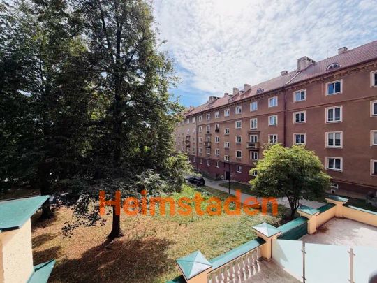 Pronájem bytu 1+kk 28 m - Fotografie 1