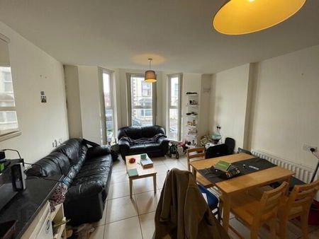 Flat 1 - 25 Camden Street, Belfast, BT9 6AT - Photo 2