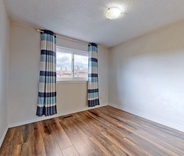 For Lease - 79 Dragoon Crescent, Toronto, Ontario - Photo 5