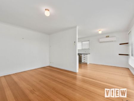 17 Clarendon Street, Youngtown - Photo 2