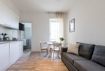 Wonderful single room in Via Riccardo Pitteri