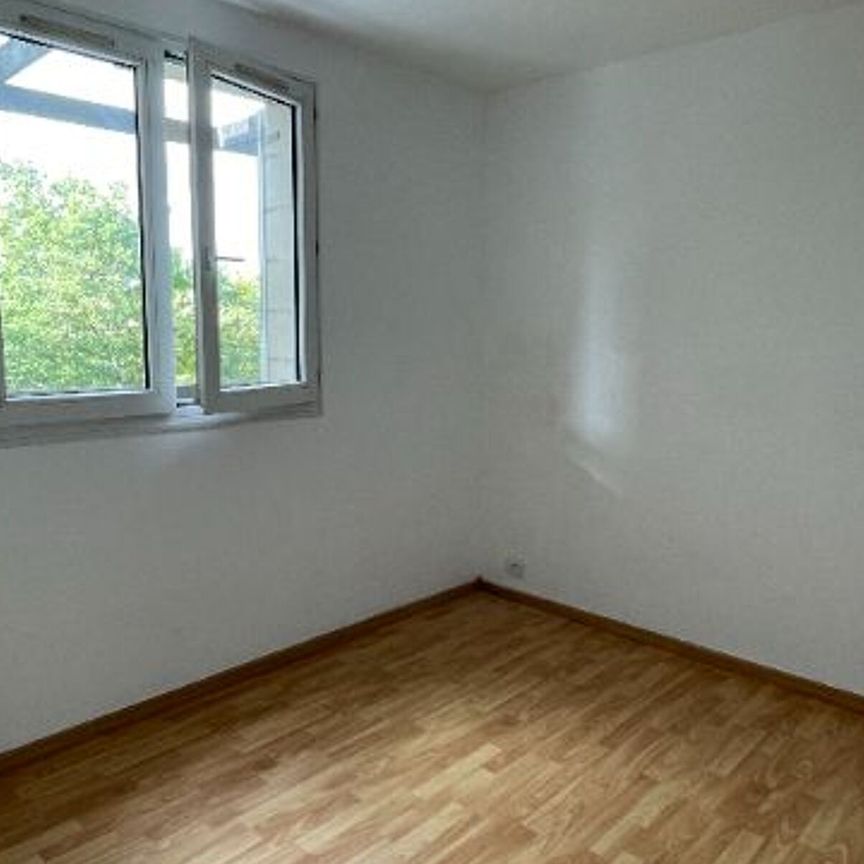 Appartement à louer 2 pièces • Montigny-le-Bretonneux - Photo 1