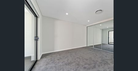 CONTEMPORARY DUPLEX IN PRIME LOCATION - Photo 4