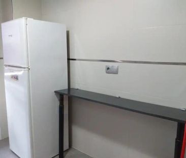 Apartamento de alquiler en Avenida Ricardo Carapeto Zambrano, 29, S... - Photo 2