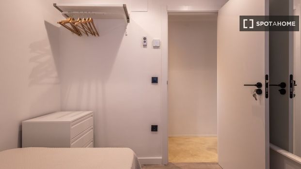 valencia, Valencian Community 46009 - Photo 1