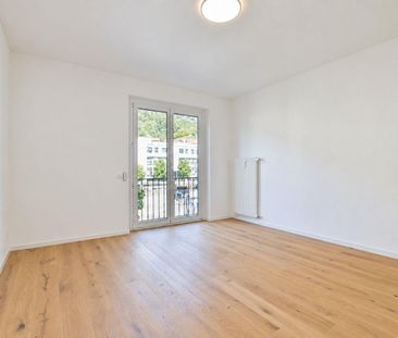 Wunderschöne, komplett renovierte 3.5-Zimmer-Wohnung | Stunning, fu... - Photo 2