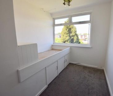 3 bedroom end of terrace house to rent - Photo 4