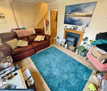 2 bedroom terraced house to rent - Photo 3