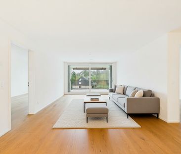 Premium living in an elegant new-build residence - Photo 1