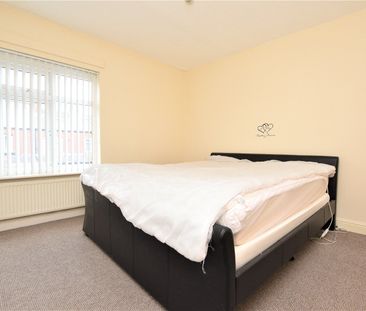 86, Cross Flatts Place, Leeds, West Yorkshire, LS11 7JN - Photo 6