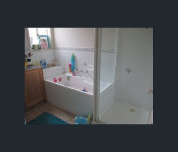 214 Evans Road, Cranbourne West, Vic 3977 - Photo 5