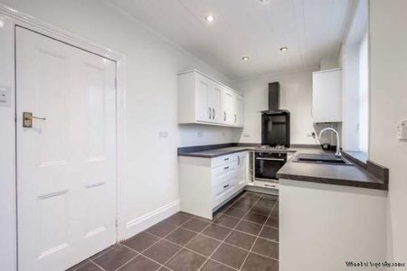 3 bedroom property to rent in Holmfirth - Photo 3