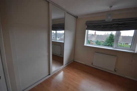 3 bedroom terraced house to rent - Photo 5