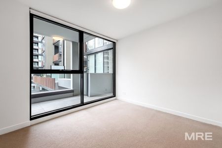 M08/40 Hall Street, Moonee Ponds - Photo 2