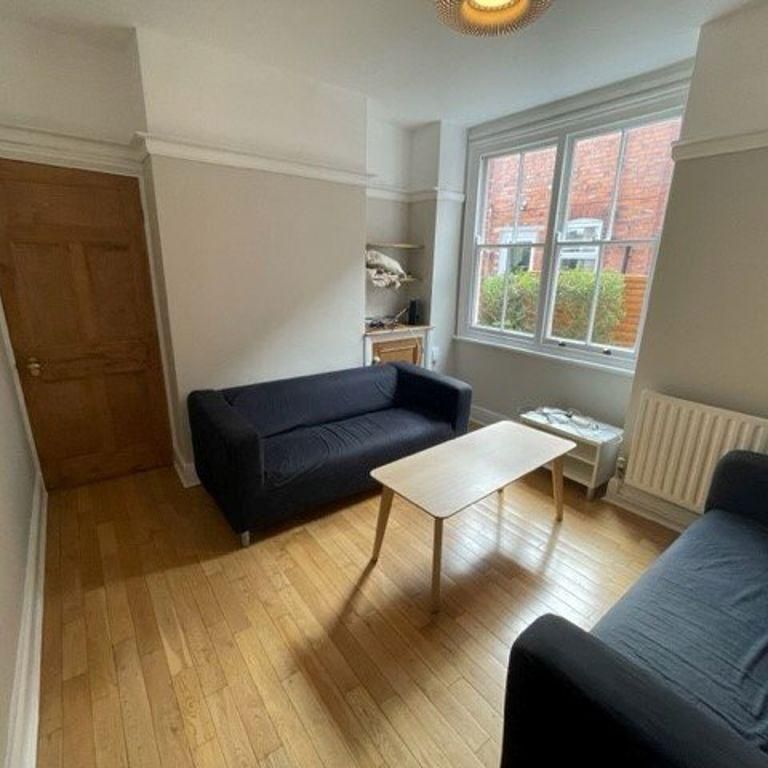 5 bedroom terraced house to rent - Photo 1