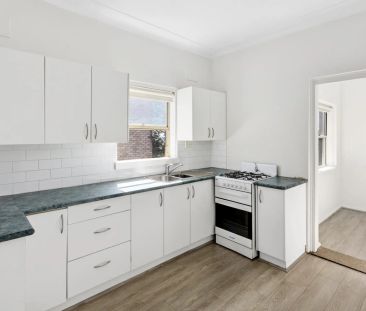 Quiet Street, Elevated outlook, Ultimate Convenience - Photo 1