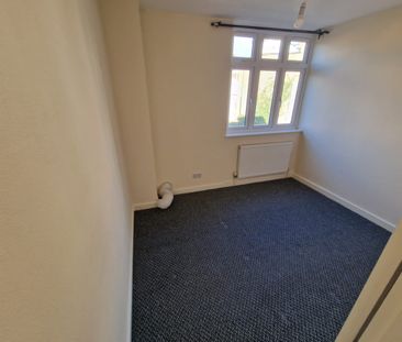 5 Bed Terraced House, Windsor Crescent, HA9 - Photo 4