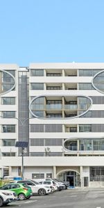 Brand New Luxury Apartment in the Heart of Villawood - Photo 4