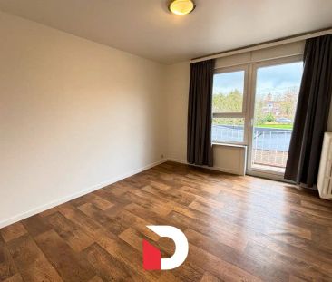 Lichtrijk gerenoveerd appartement, 3 slaapkamers en garagebox - Photo 5