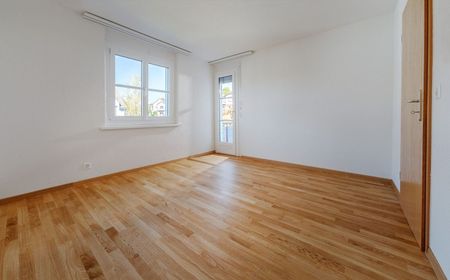 Rent a 4 ½ rooms apartment in Rüti - Foto 3