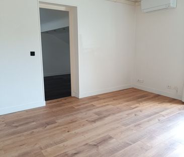 Location Appartement 2 pièces 39m² ST MAUR DES FOSSES 94210 - Photo 2