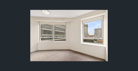 STYLISH TWO BEDROOM APARTMENT IN POPULAR BUILDING - Photo 5