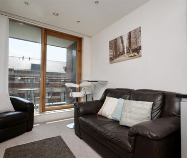 1 bedroom Flat to rent in The Close, City Centre, Newcastle Upon Tyne - Photo 4