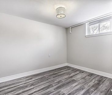 For Lease - 1 Napier Street, Barrie, Ontario - Photo 3