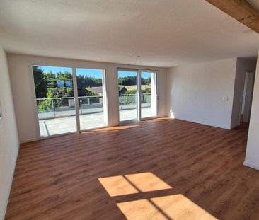 Sunny attic apartment with far view 2.5 rooms in Moosseedorf - Photo 6