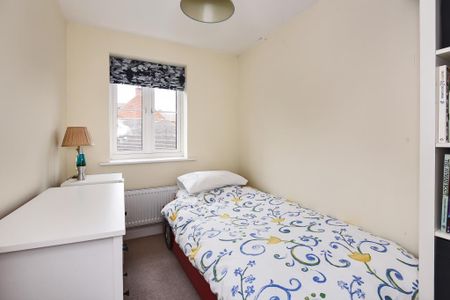 3 bedroom terraced house to rent - Photo 2
