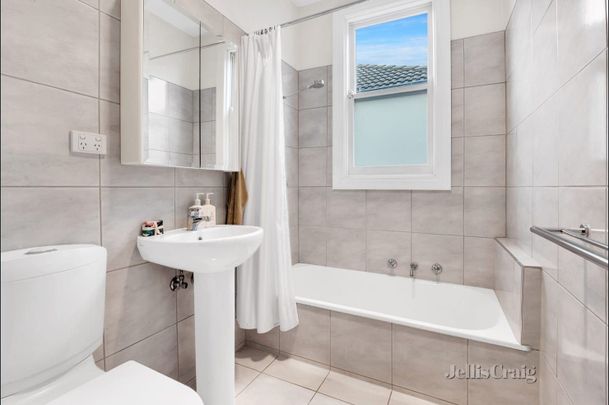 221 Douglas Parade, Newport - Photo 1