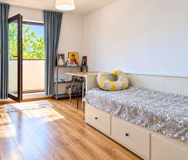 Apartament 2 dormitoare si living cu bucatarie, bloc nou, 2 x parcare - Photo 1