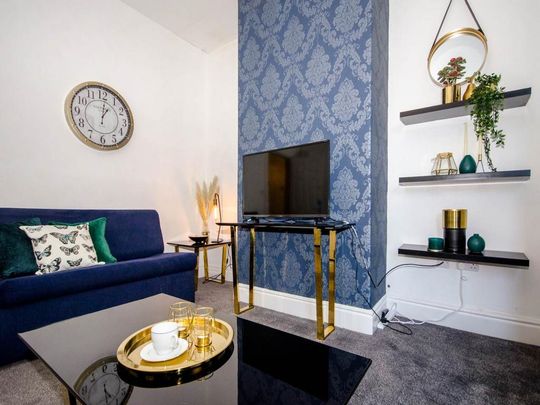 6 bedroom house share to rent - Photo 1