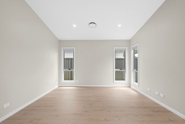 Apply Now - Century 21 &vert; the Paramount Group - Photo 1