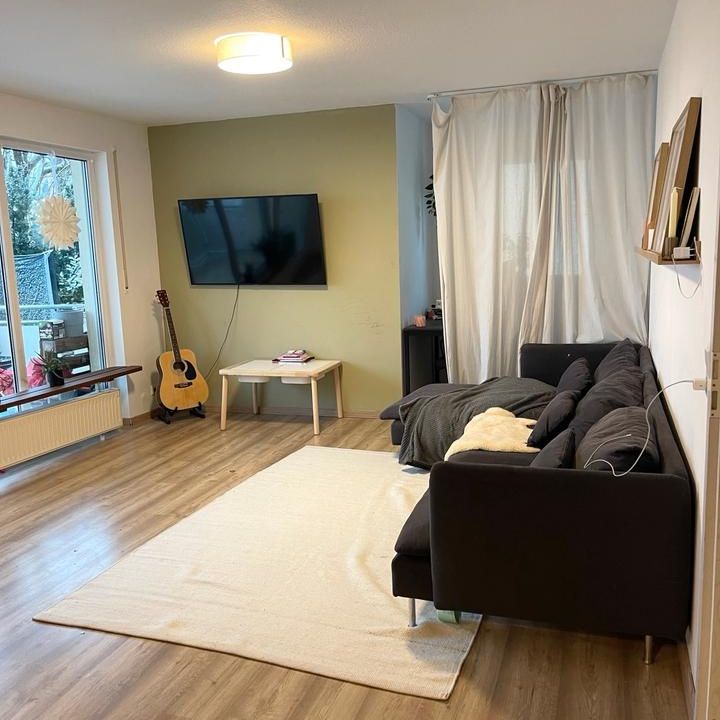 Schöne helle 3 Zimmer- Wohnung in Heßdorf zu vermieten - Photo 1