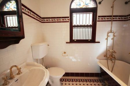 Summer Hill - Photo 2