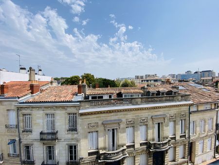 BORDEAUX SAINT SEURIN - 1 CHAMBRE – ENTIEREMENT RENOVÉ - 1000 € CC - Photo 3