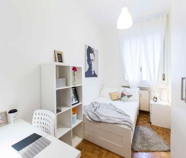 Via Leone Tolstoi, Milan, Lombardy 20146 - Photo 3