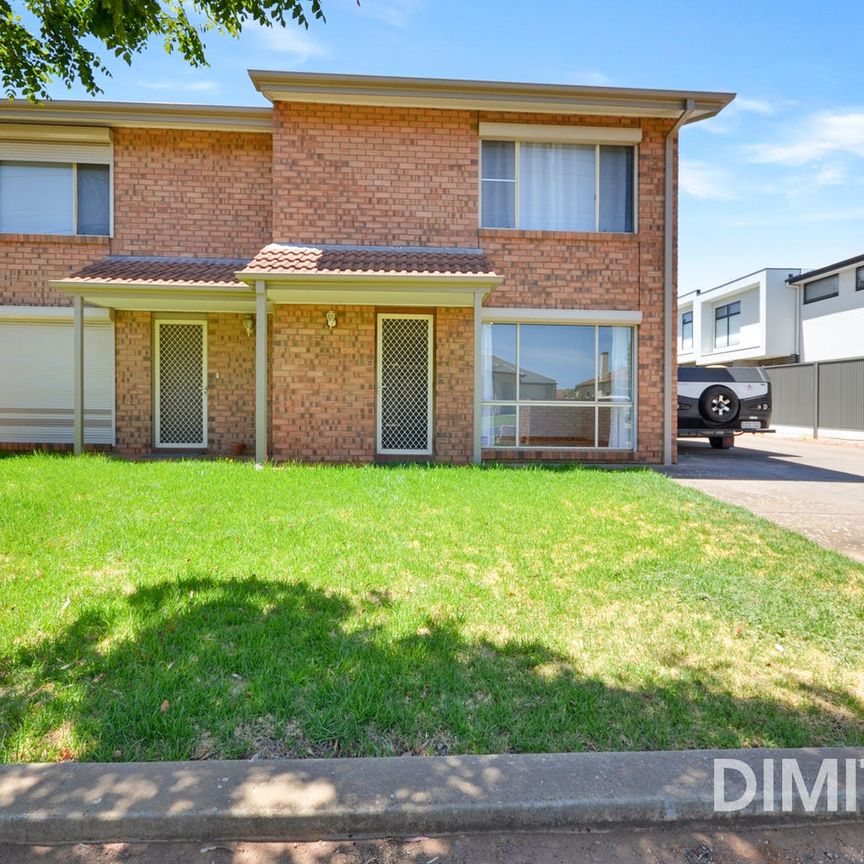 Updated, City Fringe 3 BEDROOM TOWNHOUSE - Photo 1