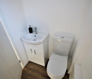 3 bedroom terraced house to rent - Photo 6