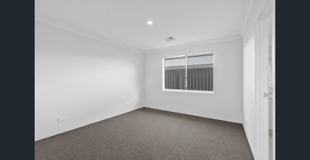 Spacious 4x2 Family Home - Landscaping and Fencing Complete 12th November - Photo 2