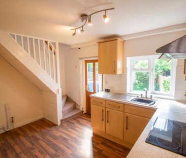 2 bedroom cottage in Long Melford, Suffolk - Photo 3