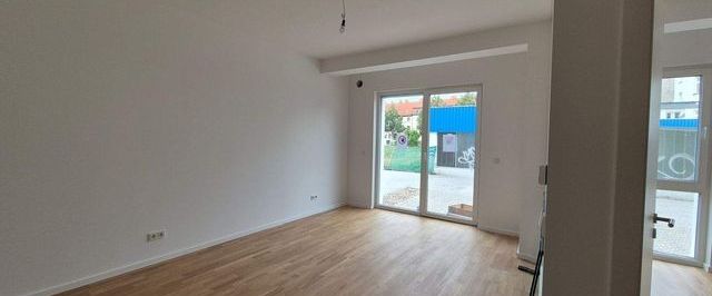 Erstbezug nach Sanierung - Schicke 2-Zimmer mit Parkett, Balkon u. Fußbodenheizung - Foto 1