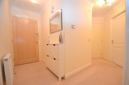 Maple Court, Crosby Gardens, Uxbridge, UB8 - Photo 2